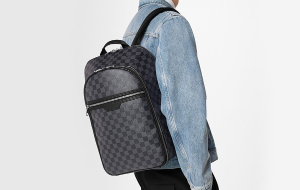 루이B통 마이클 다미에 그라피트 소가죽 백팩