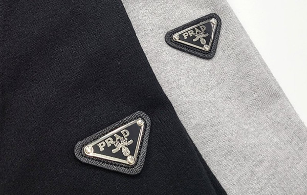 남녀공용 프RA다 플레이트 브이넥 가디건 (2color)