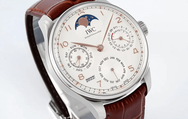 IW* 포르투기저 퍼페추얼 캘린더 흰판&골드핸즈(상하이 부티크 에디션) 레더스트랩 44mm 1:1 최상급 (싱크 98.6%)